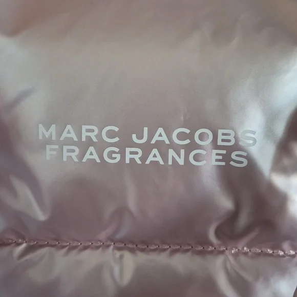 Marc Jacobs Light Pink Travel Bag NWT - Picture 4 of 8